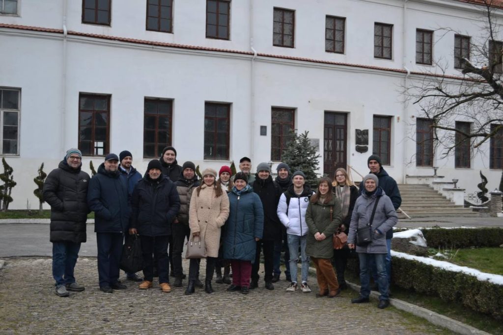 Які інноваційні проєкти прагнуть запровадити музеї Королівського шляху Європи в Україні?