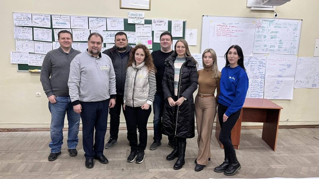 Який фандрейзинг потрібен релокованим Вишам Донбасу?